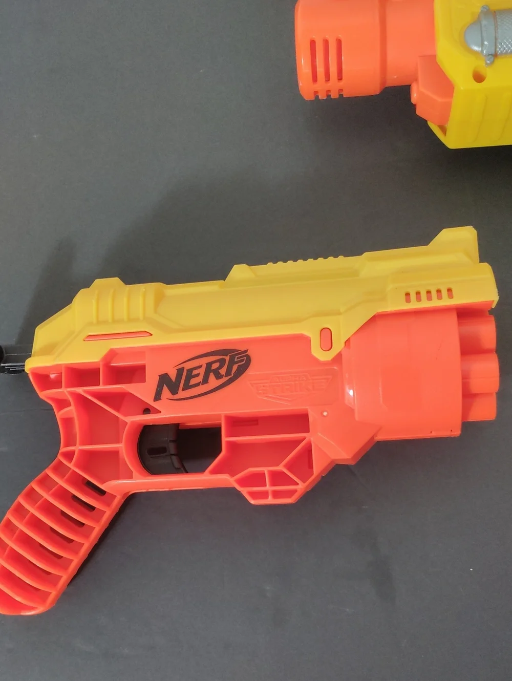 Nerf N-Strike 2 Barricade RV-10 Blaster + 20 Darts + Bonus Alpha Strike Cobra RC